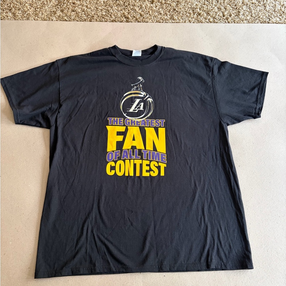 Lakers “Greatest Fan of All Time” TShirt - Size XL